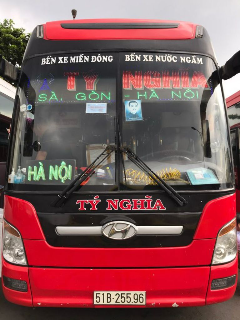 Vé xe ô tô Sài Gòn Hà Nội: Hướng dẫn đặt vé và kinh nghiệm di chuyển
