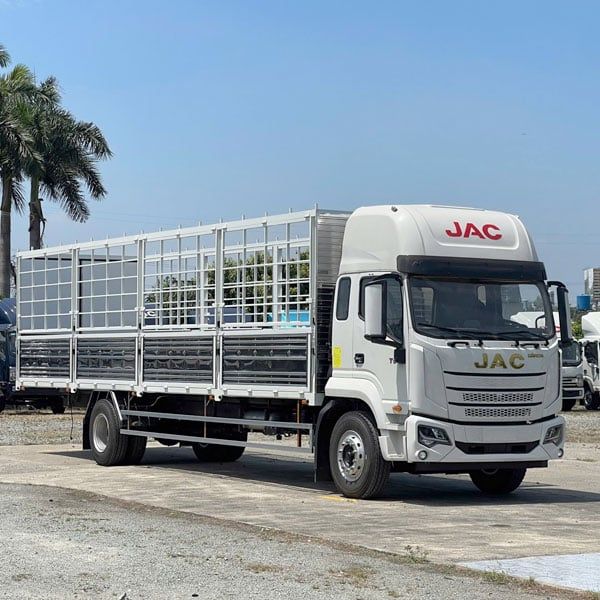 Báo Giá Xe Ô Tô Cẩu 7.5 Tấn: Cập Nhật Chi Tiết và Yếu Tố Ảnh Hưởng