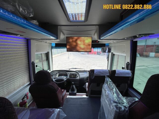 Xe ô tô Isuzu Samco Felix Limousine: Chi tiết và Ứng dụng
