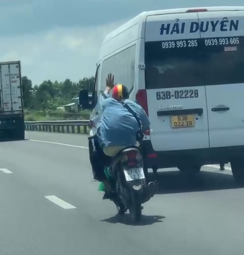 Lạng lách trước đầu xe ô tô: Mối nguy hiểm và cách ứng xử thông minh
