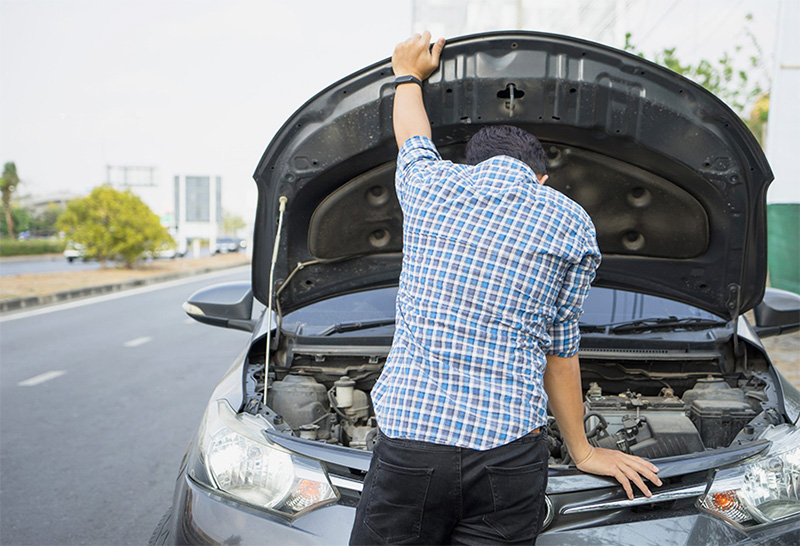 Xe ô tô rung rật đạp côn bị chết máy: Nguyên nhân và cách khắc phục