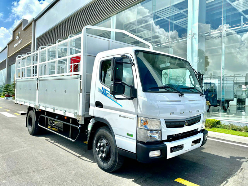 Xe Ô Tô Mitsubishi Fuso: Đánh Giá Chi Tiết Từ A Đến Z