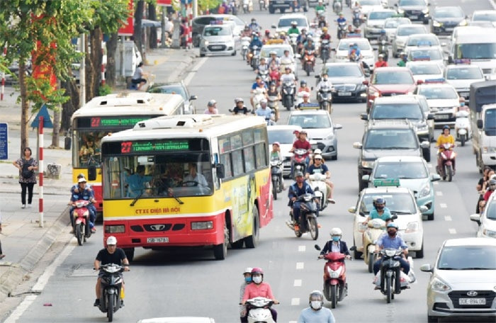 Số lượng ô tô xe máy của Hà Nội: Cập nhật mới nhất và những tác động đa chiều