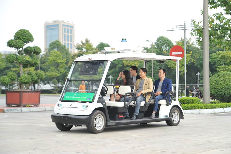 xetulai01-1 Xe Ô Tô Tự Lái Tại Việt Nam: Hiện Trạng, Thách Thức và Tương Lai
