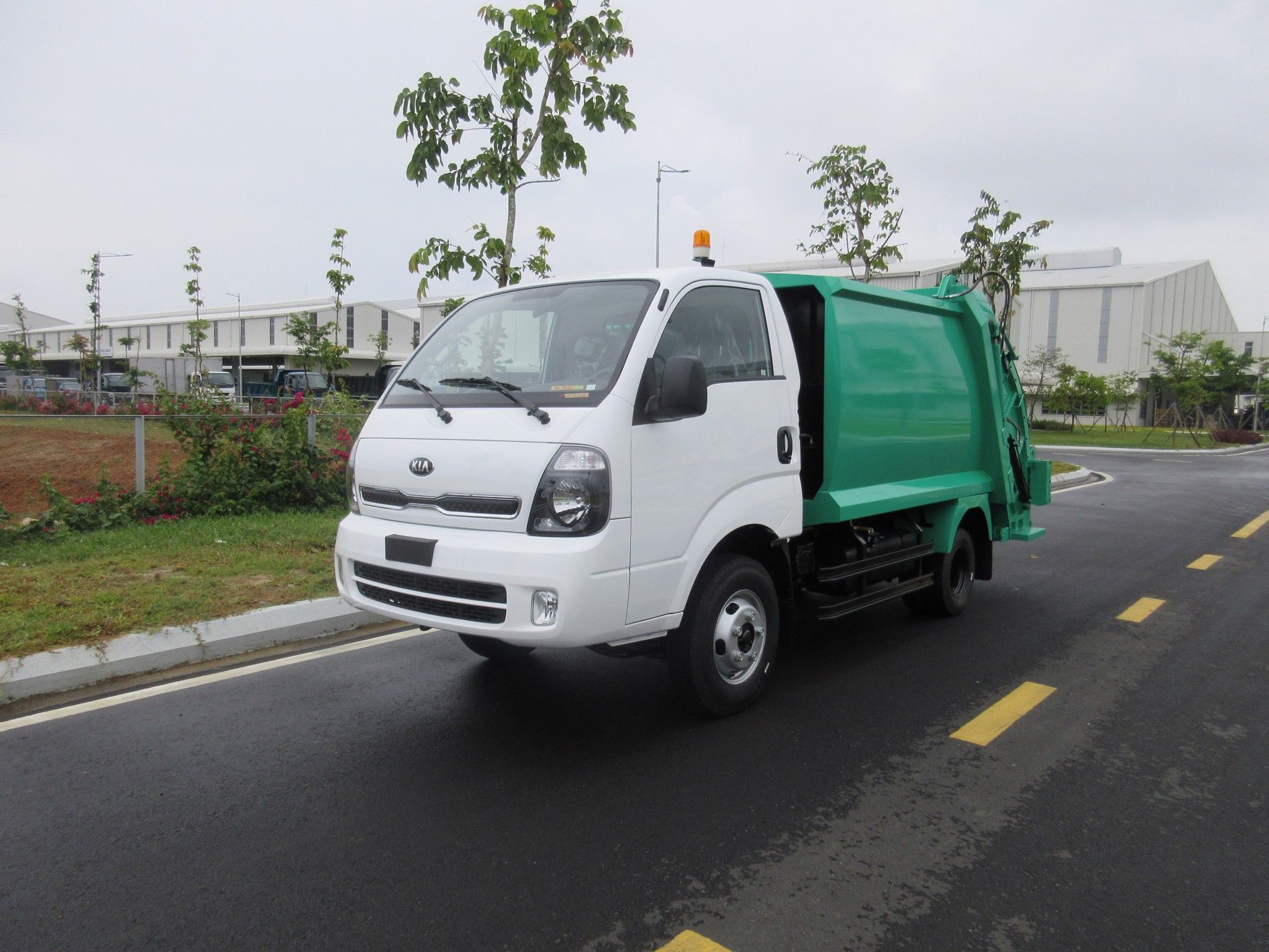 Xe ô tô nào nặng 1600 kg? Khám phá các mẫu xe tiêu biểu