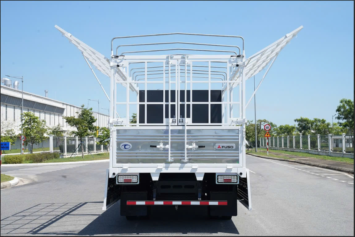 Xe Ô Tô Mitsubishi Fuso 29 Chỗ Xe Tang: Chi Tiết Và Ứng Dụng