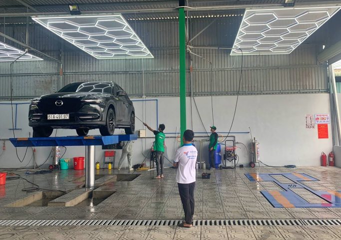 Mở Tiệm Rửa Xe Ô Tô Có Lời Không? Phân Tích Chuyên Sâu
