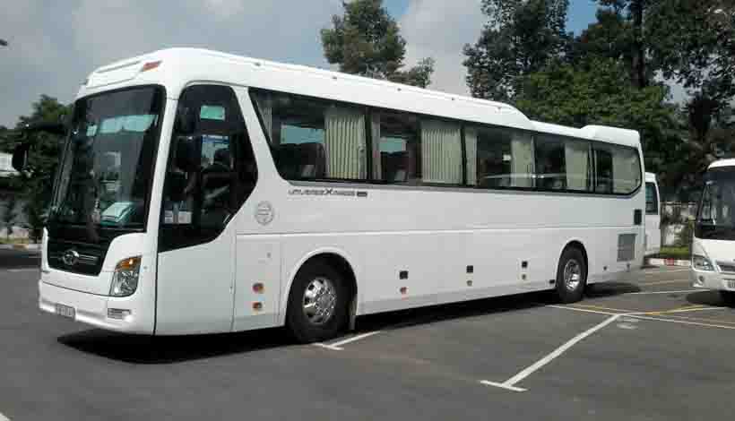 Xe Ô Tô 45 Chỗ Space: Đánh Giá Chi Tiết và Ứng Dụng Thực Tế