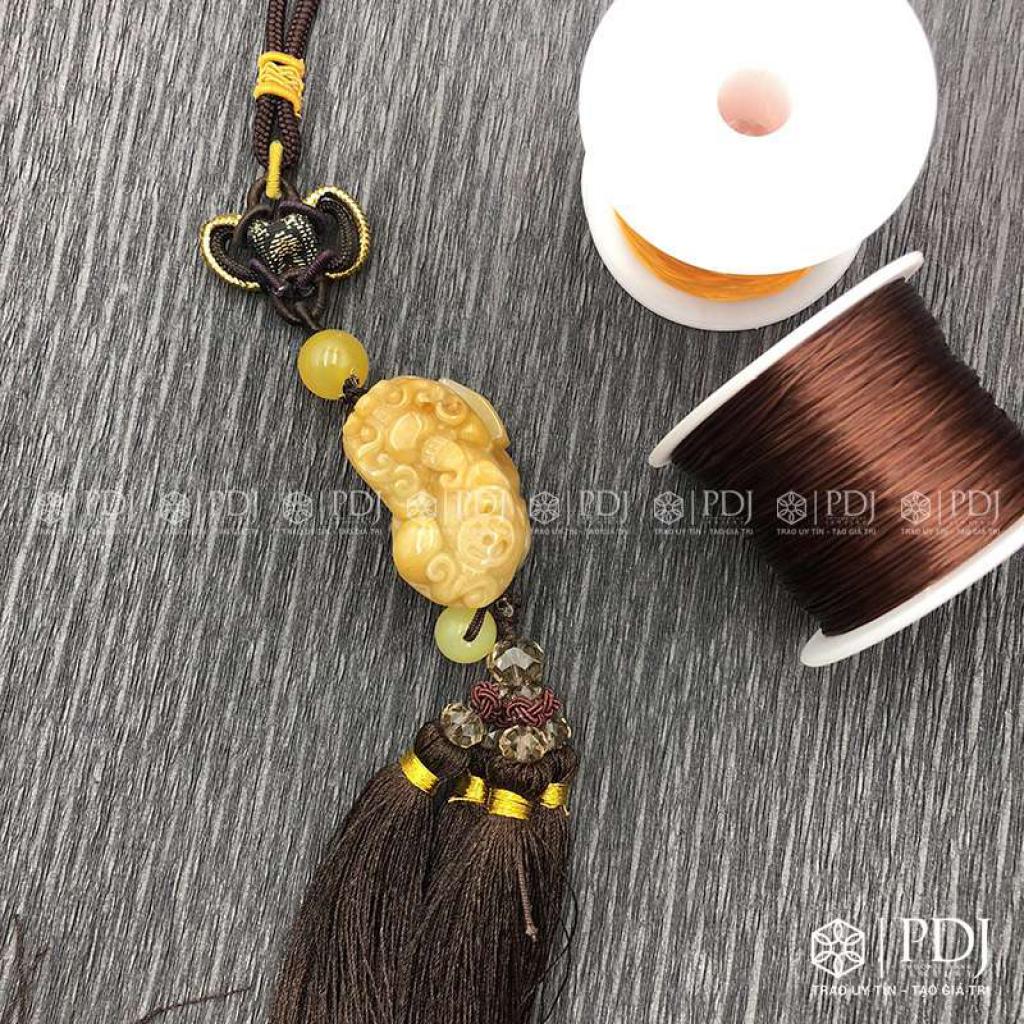 Tỳ Hưu theo xe ô tô: Hướng dẫn đặt và ý nghĩa phong thủy