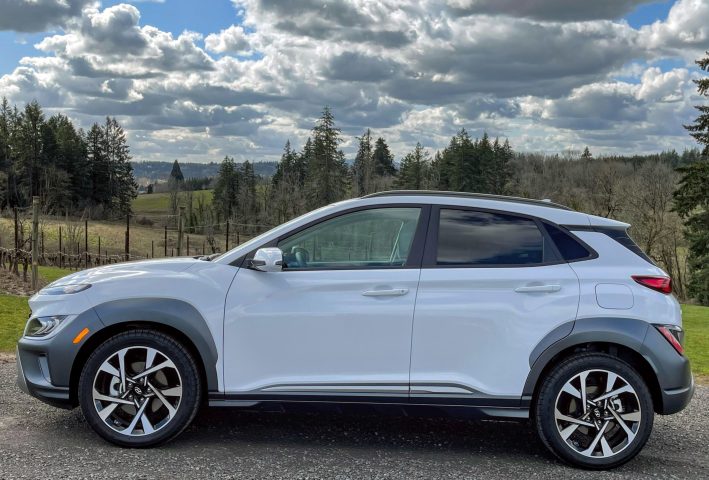Xe ô tô Hyundai Kona: Đánh giá chi tiết mẫu SUV đô thị