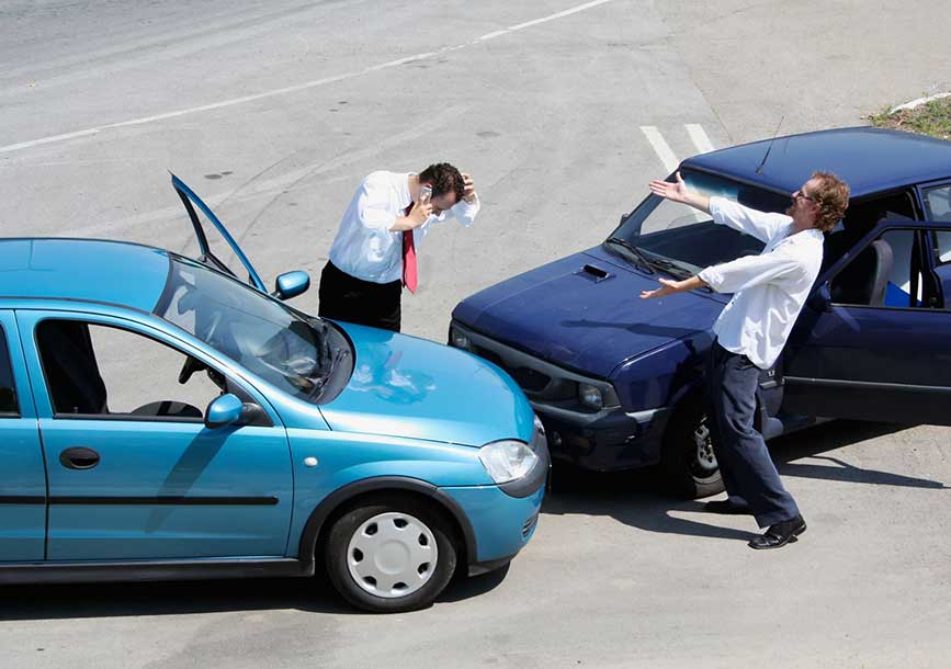 Tiếng Xe Va Chạm Ô Tô: Hiểu Rõ Âm Thanh Và Giải Pháp