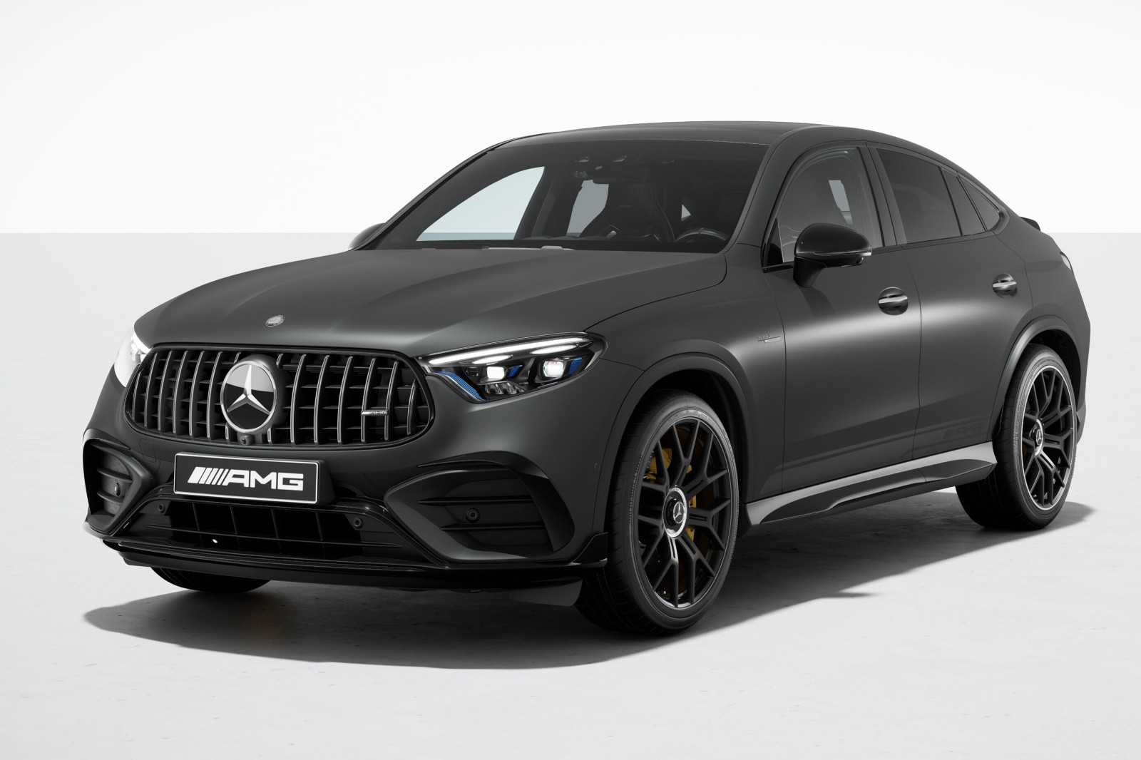 Xe ô tô của Đức Phúc: Chiếc Mercedes-Benz GLC 300 AMG và hơn thế