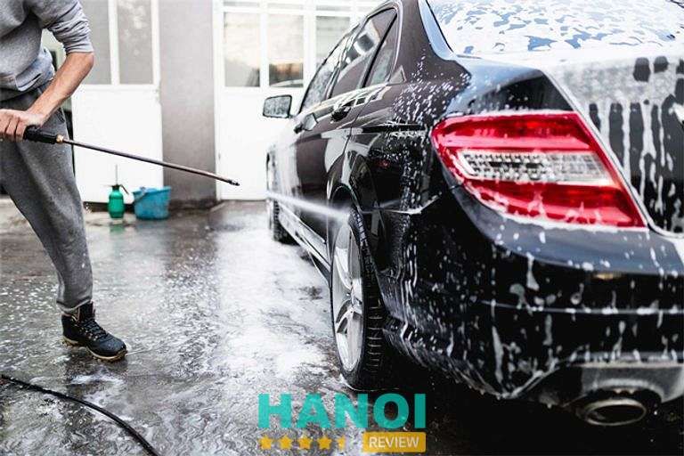 Hình ảnh minh họa cảnh rửa xe chuyên nghiệp tại khu vực Thanh Xuân