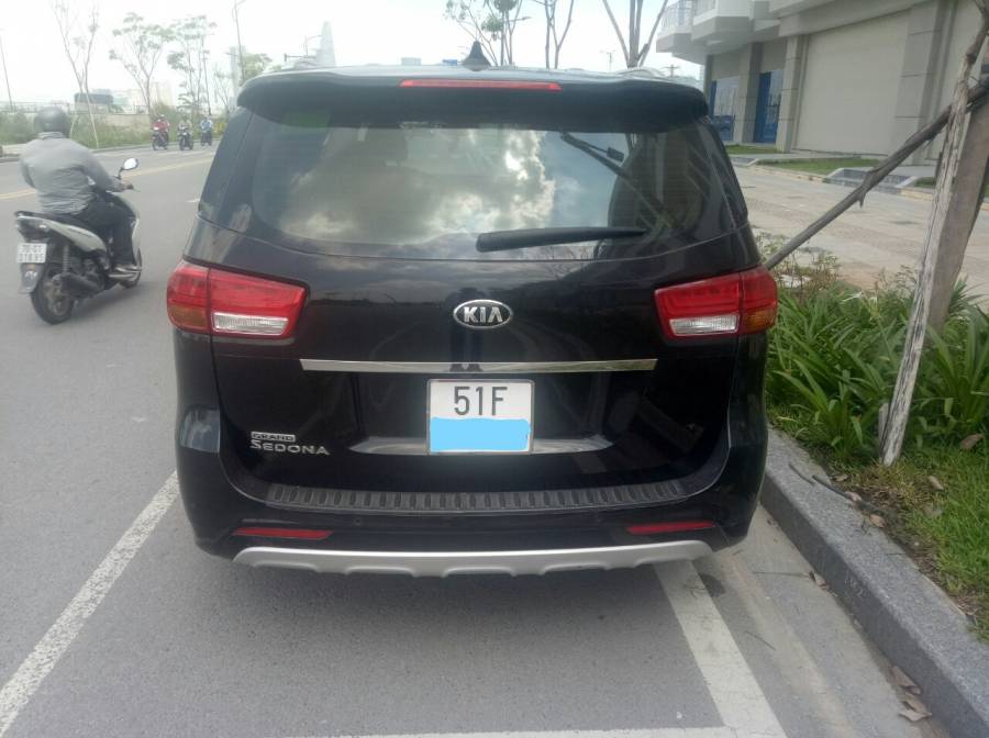Kia Grand Sedona YP 33g: Khám phá chi tiết mẫu MPV đa dụng