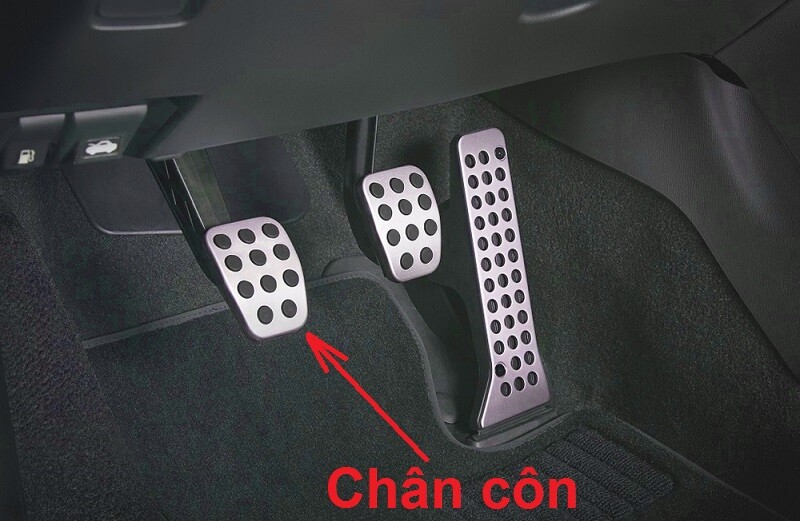 Cách Đạp Côn Xe Ô Tô Đúng Chuẩn Giúp Lái Xe An Toàn