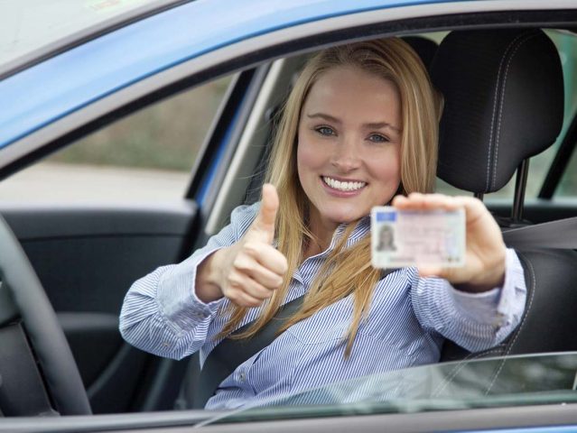 Khóa học lái xe ô tô chuyên nghiệp tại trung tâm đào tạo uy tín