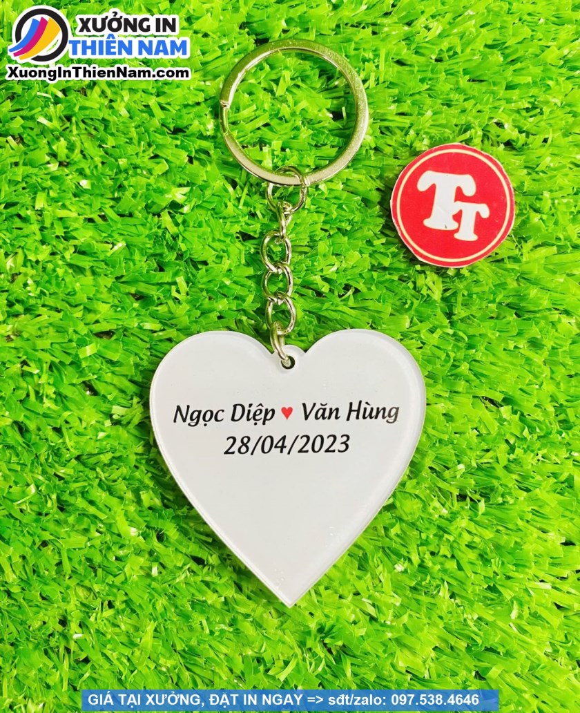 Yêu Trai Đi Xe Máy và Trai Đi Ô Tô: Lựa Chọn Nào Phù Hợp Với Bạn?