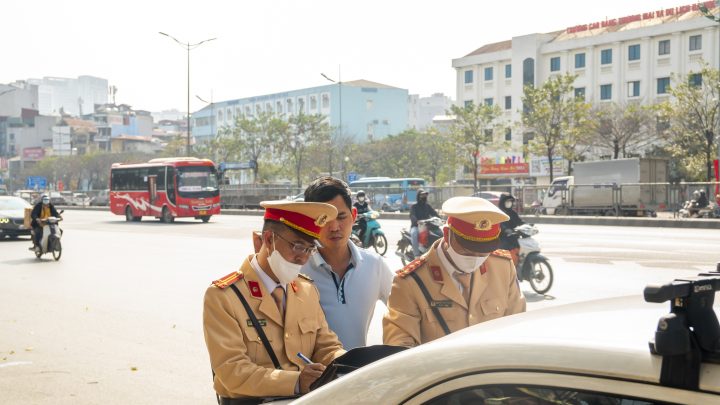 Giấy tờ chứng minh quyền sở hữu xe ô tô chính chủ cần thiết