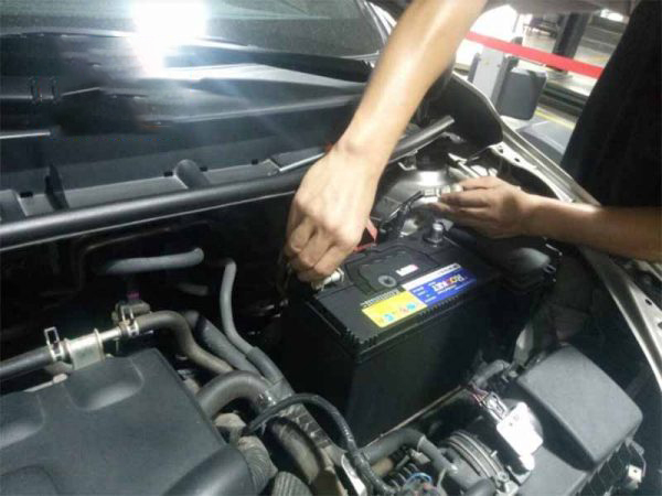 Chọn bình ắc quy ô tô phù hợp