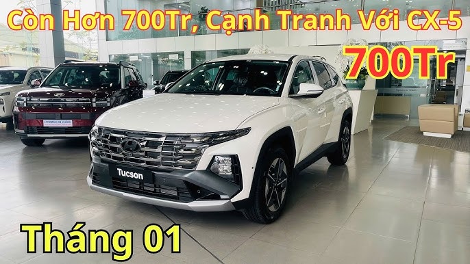 Hình ảnh xe máy dầu Toyota Fortuner phiên bản cũ đang chạy