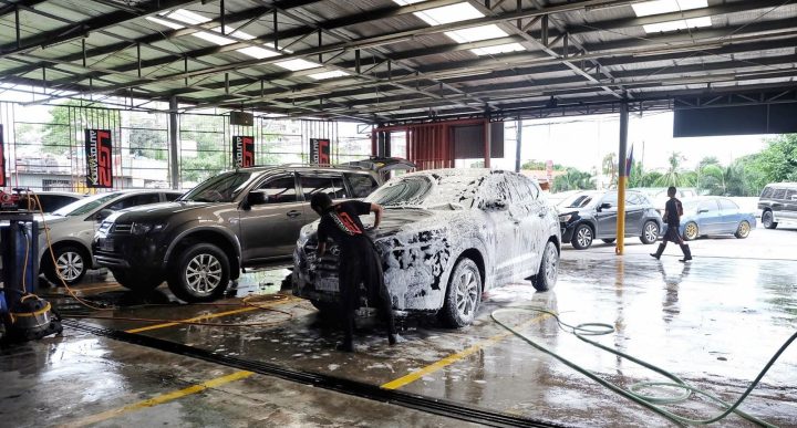 Mở Tiệm Rửa Xe Ô Tô Có Lời Không? Phân Tích Chuyên Sâu