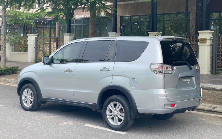 Chuyên gia đánh giá về xe Mitsubishi Zinger 7 chỗ