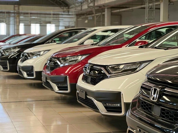 Tính Giá Nhập Khẩu Xe Ô Tô: Hướng Dẫn Chi Tiết Từ A-Z