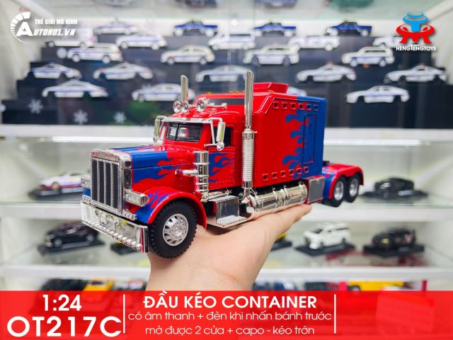 Các chi tiết mô hình xe đầu kéo được gia công tỉ mỉ, sẵn sàng lắp ráp