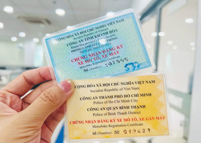 Mẫu cà vẹt xe ô tô phổ biến với các thông tin đăng ký cơ bản