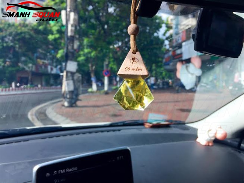 Miếng Thơm Xe Ô Tô: Hướng Dẫn Toàn Diện Từ A Đến Z