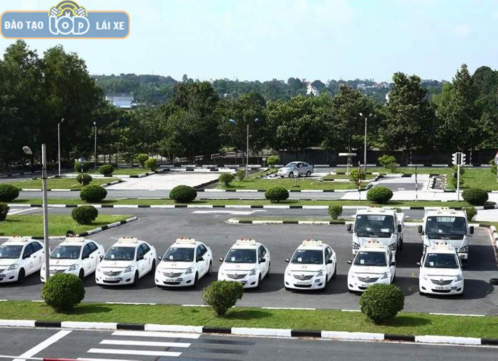 Học Lái Xe Ô Tô Việt Thanh: Đánh Giá Chi Tiết Và Kinh Nghiệm Học Tập